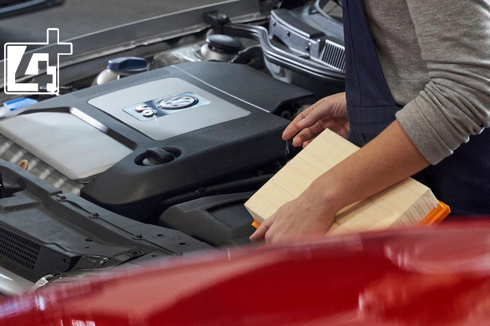 inlocuire-filtru-polen-praf-volkswagen-segment-doi-bavaria-motors